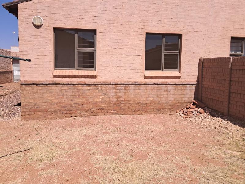 To Let 3 Bedroom Property for Rent in Kathu Northern Cape